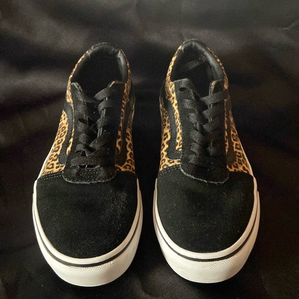 Lady’s Leopard Print Vans
